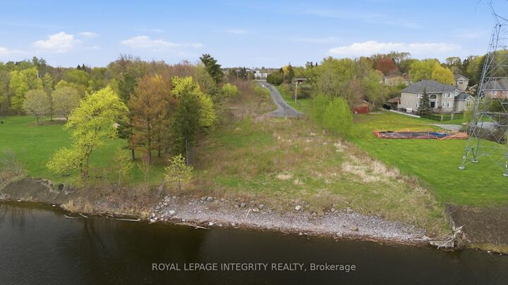 Property Photo:  348 River Road  ON K1V 1R8 