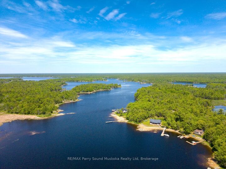 32 A11 Island — photo 1
