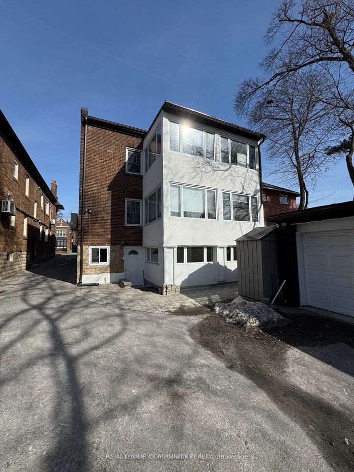 Property Photo: 179 St Clair Avenue E ON M4T 1N9