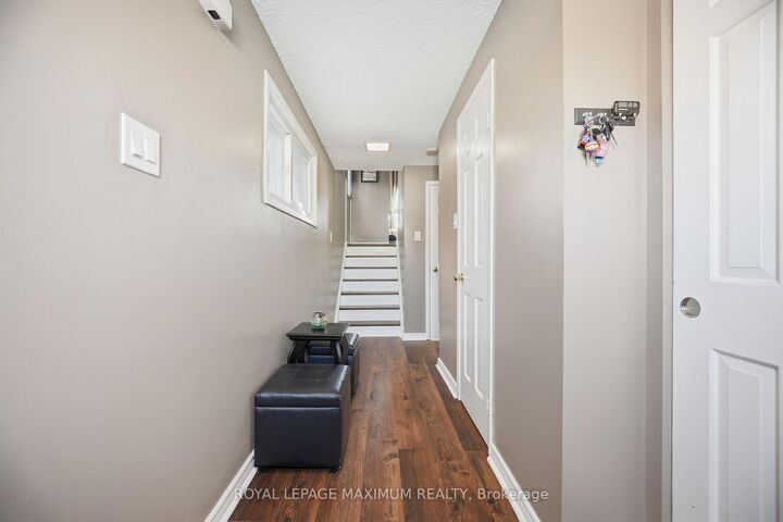 Property Photo: 7493 Bybrook Drive ON L4T 3R4