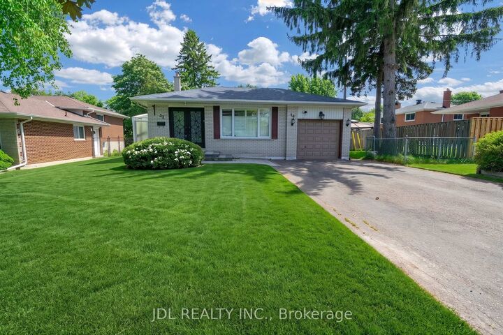53 Southdale Drive — photo 1