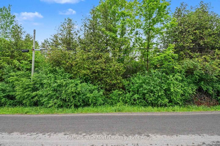 Property Photo: 412 Scotch Line Road ON K0G 1N0