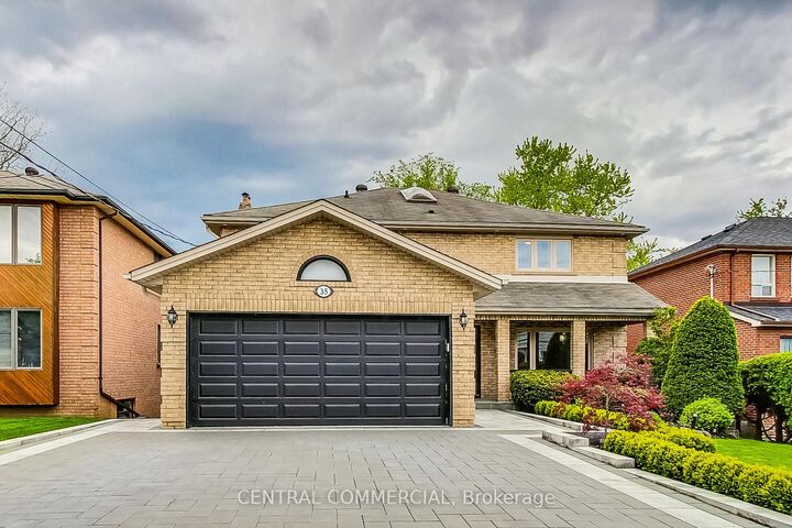 35 Mackay Drive — photo 1