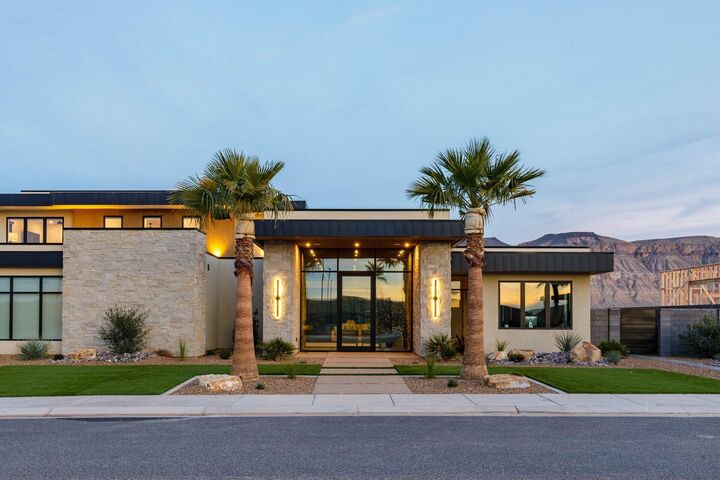 Property Photo:  4057 S Shore Dr  UT 84737 