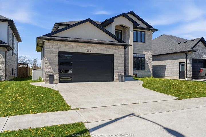 Property Photo: 875 Magnolia Lane ON N7S 0G3