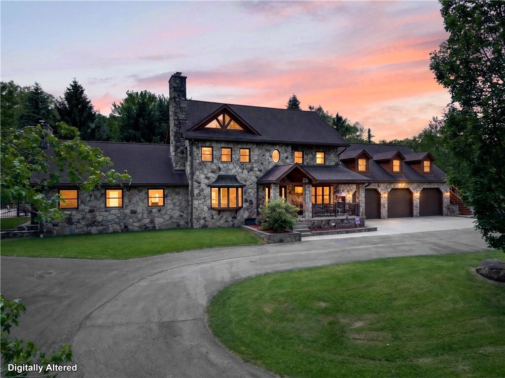 Property Photo: 134 Twin Lake Ln PA 15655