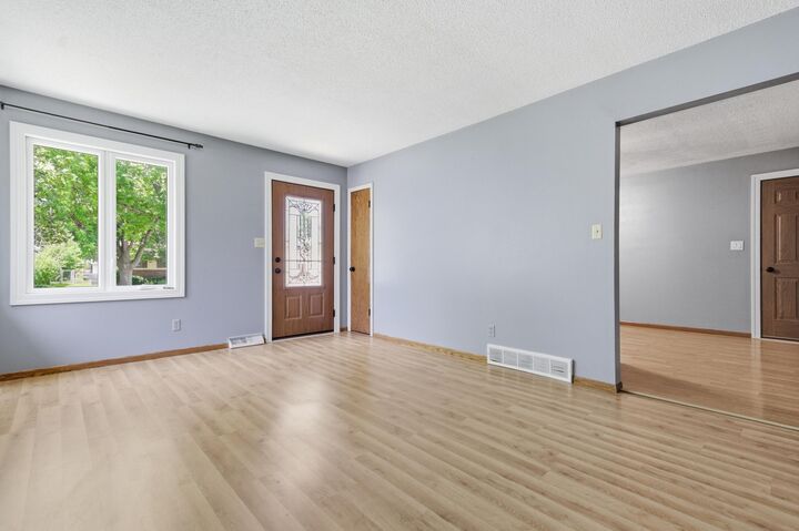Property Photo: 1607 S 6th Street SD 57401