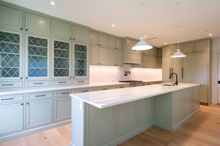 1310 W King Edward Avenue 2 — photo 1