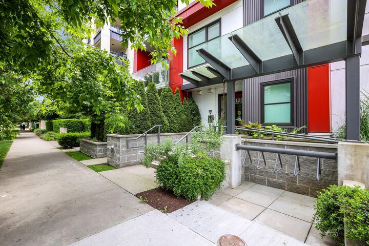 Property Photo: 108 E 35 Avenue 401 BC V5W 1A6