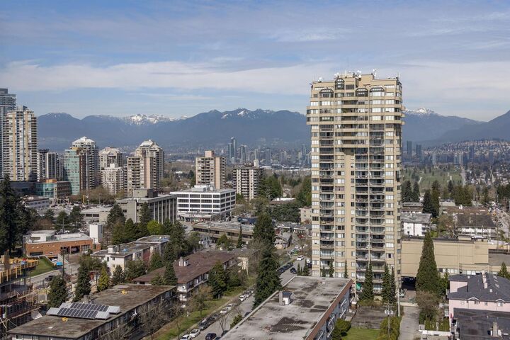 Property Photo: 6540 Burlington Avenue 1401 BC V5H 4G3