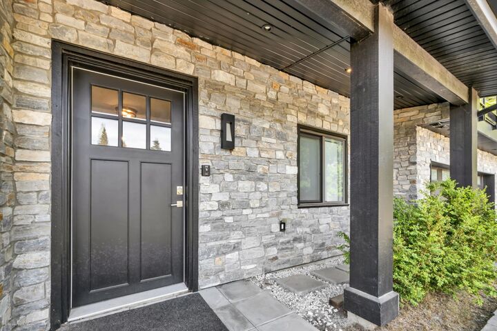 Property Photo: 20562 46B Avenue BC V3A 8J9