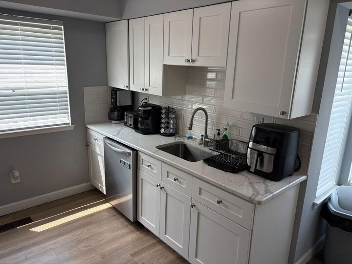 Property Photo:  3 Kent Court  NJ 08060 