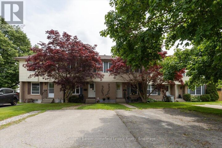 Property Photo:  East Maxwell Street East 4  ON N4X 1A1 