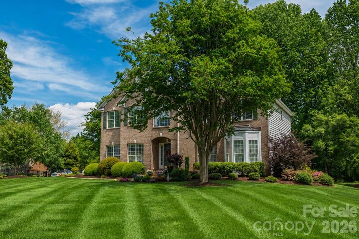 Property Photo:  15936 Northstone Drive  NC 28078 