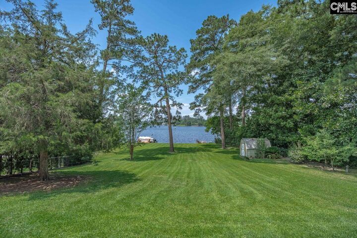 Property Photo: 5921 Lakeshore SC 29206
