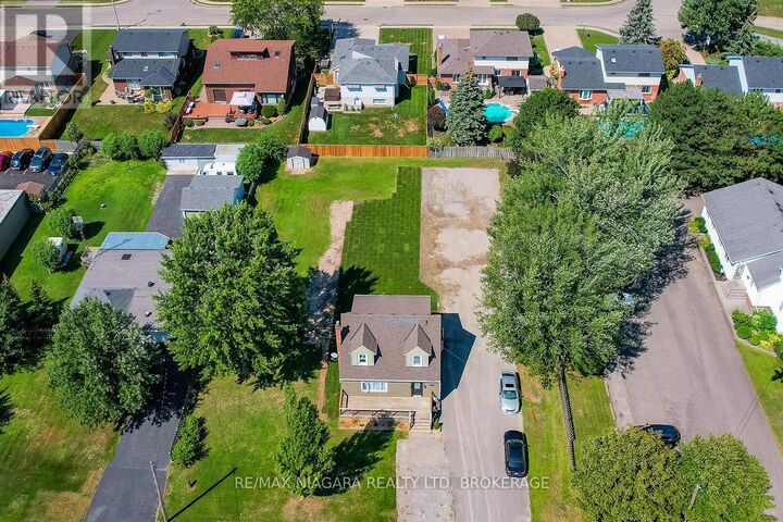 Photo de la propriété:  186 Thorold Road  ON L3C 3V8 