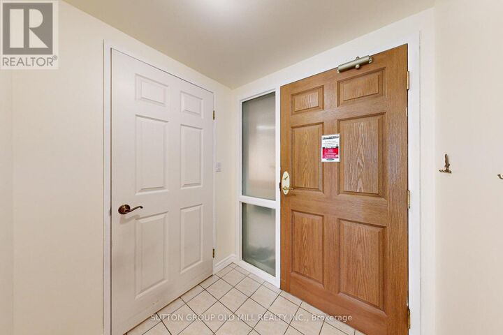 Property Photo:  115 Bonis Avenue 611  ON M1T 3S4 