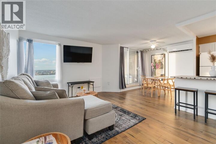 Property Photo:  155 Front Street North 1205  ON N7T 7V5 