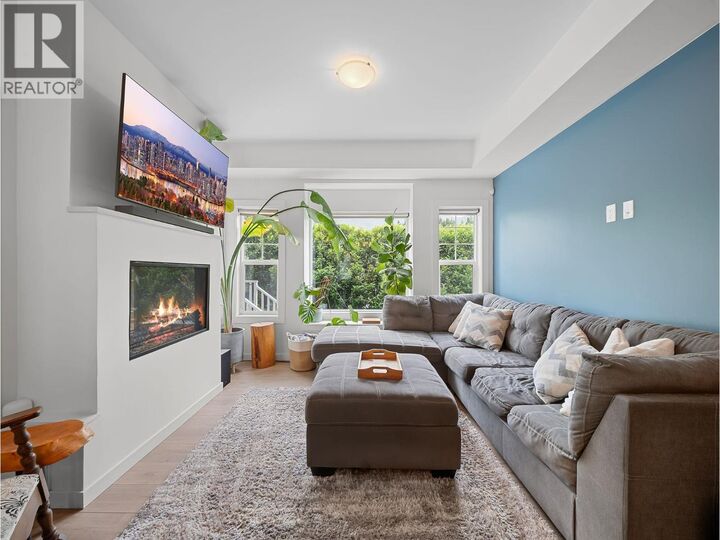 Property Photo:  39885 Government Road 2  BC V8B 0Z2 
