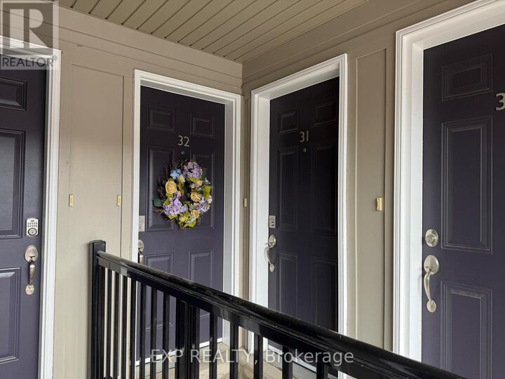 Property Photo: 5 Armstrong Street 31 ON L9W 0C5