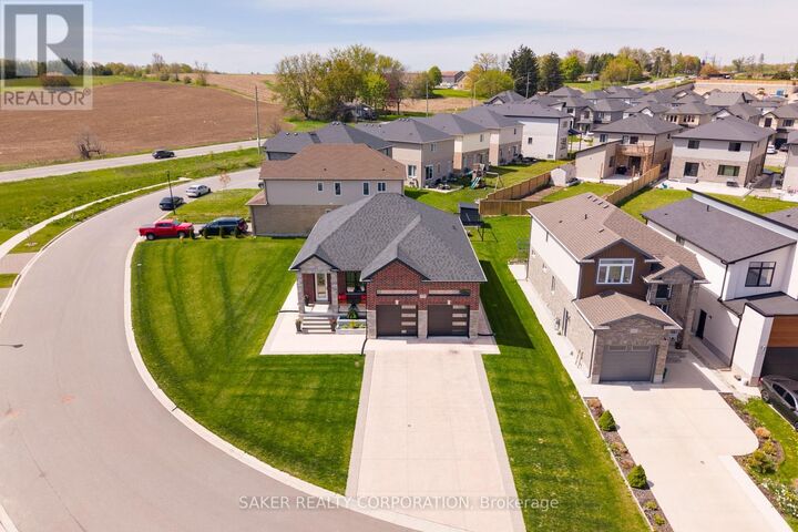Property Photo:  2980 Doyle Drive  ON N6M 0G8 