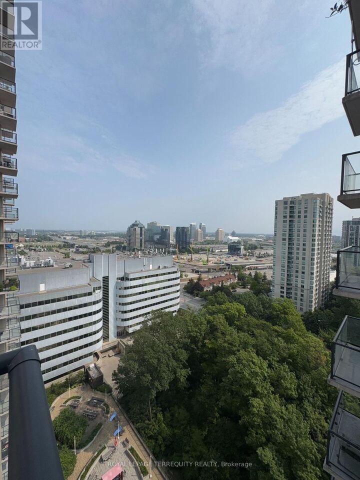 Property Photo:  190 Borough Drive 2211  ON M1P 0B6 