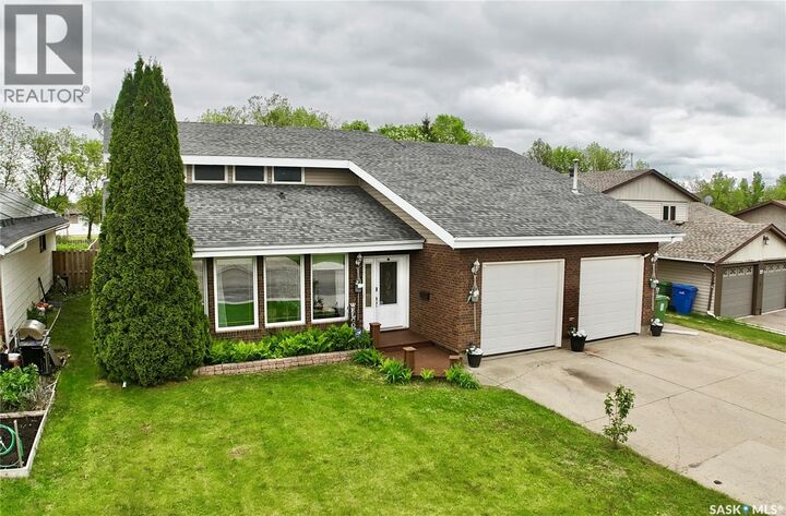 Property Photo:  31 Langrill Drive  SK S3N 3M9 