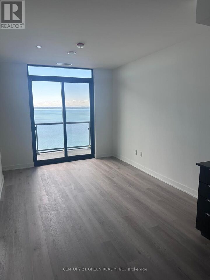 Property Photo:  2075 Lakeshore Road 1305  ON L7R 0H3 