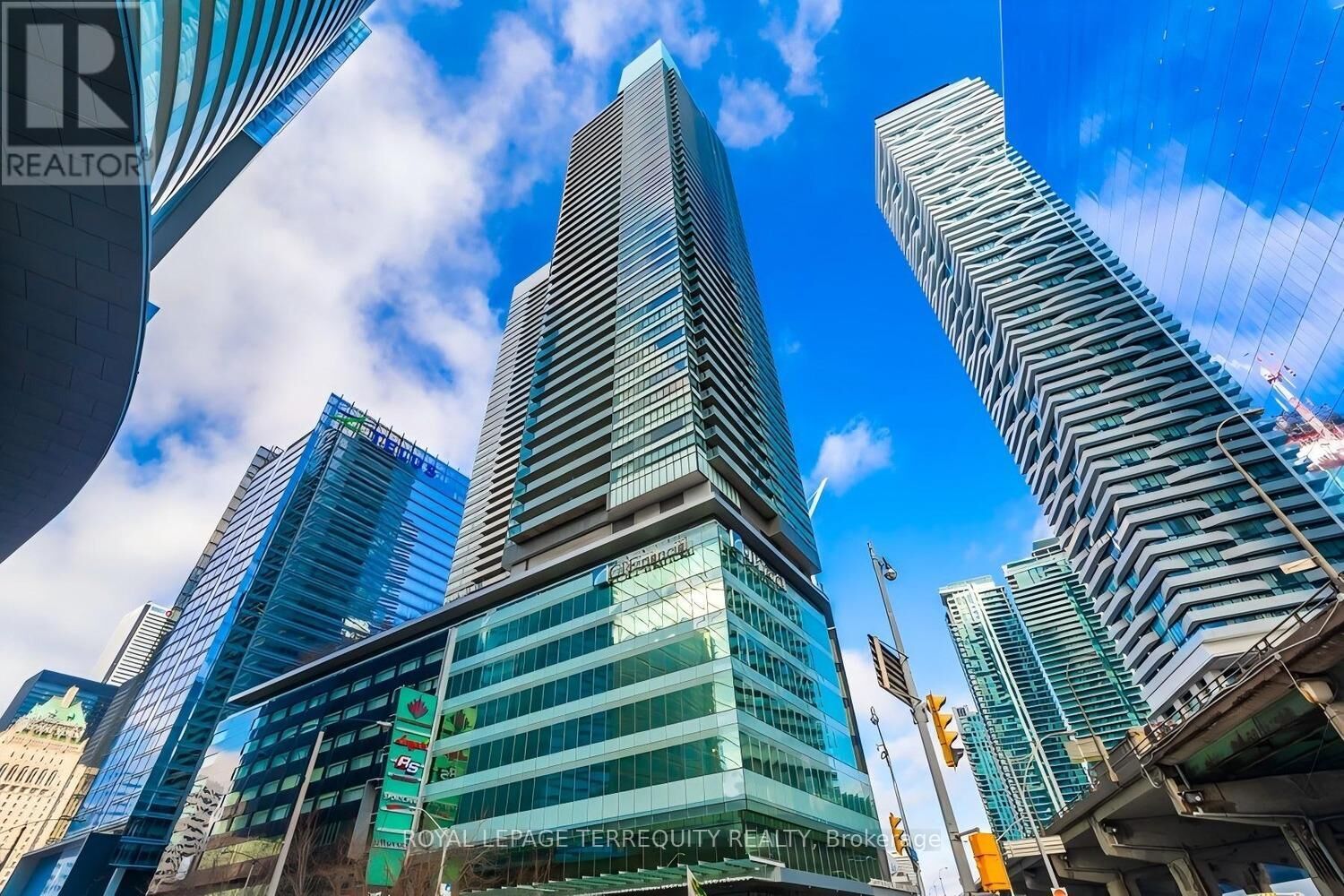 Property Photo:  55 Bremner Boulevard 3111  ON M5J 0A6 