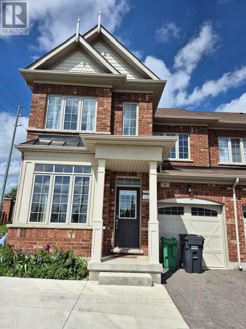 Property Photo: 80 Truro Circle ON L7A 4E5