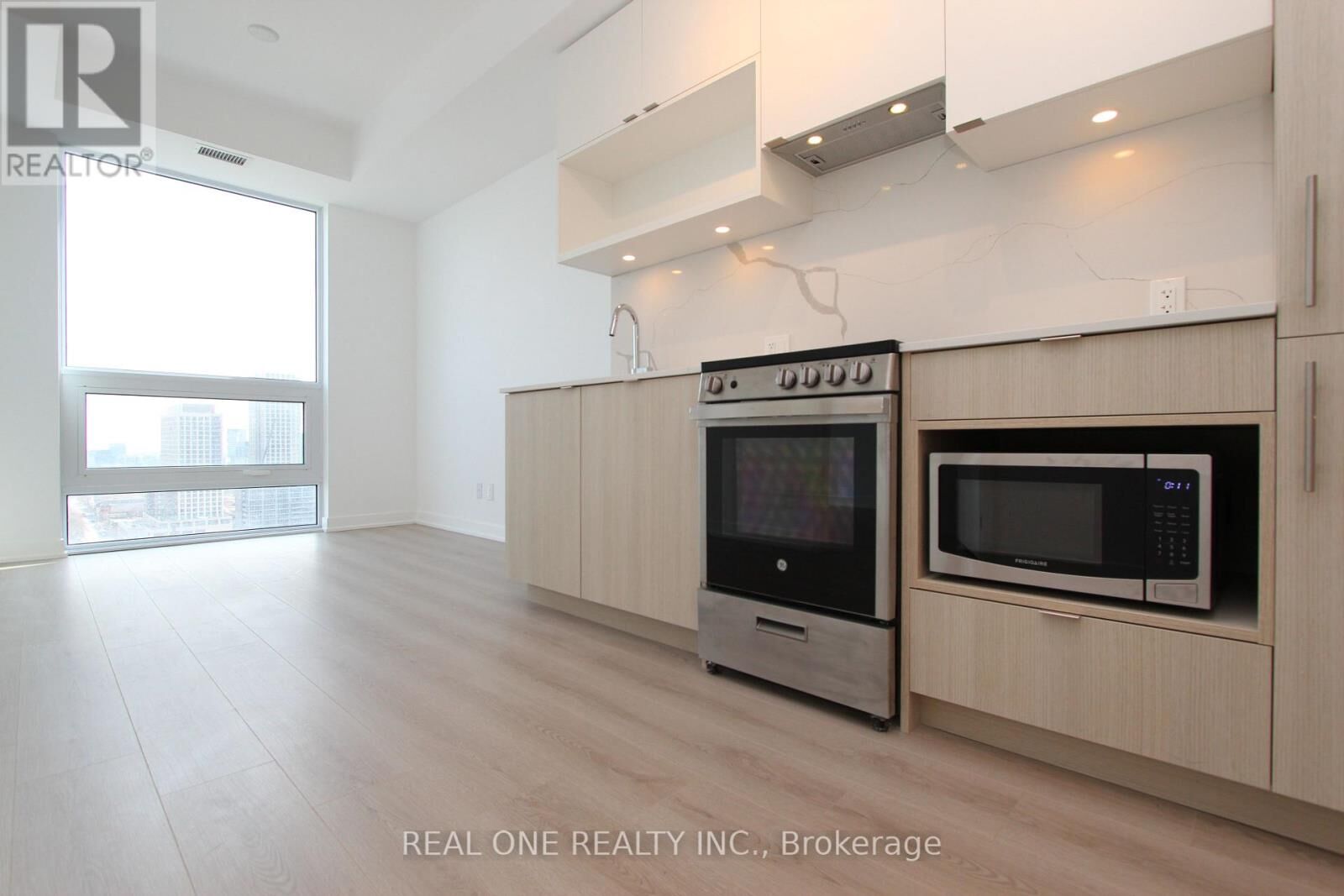 Property Photo:  100 Queen Street East 2605  ON M5C 0B5 