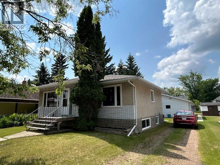Property Photo:  4708 49 Street  AB T0B 3K0 