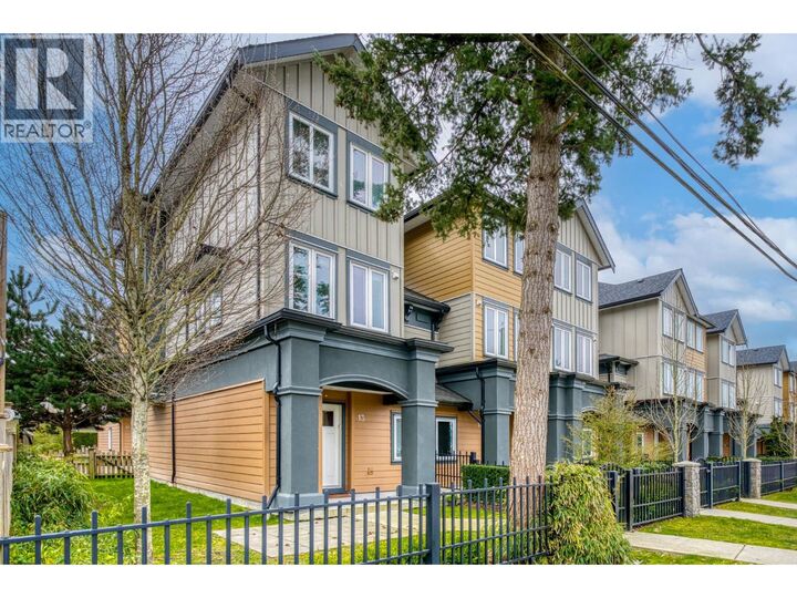 Property Photo:  9800 Granville Avenue 13  BC V6Y 1R3 