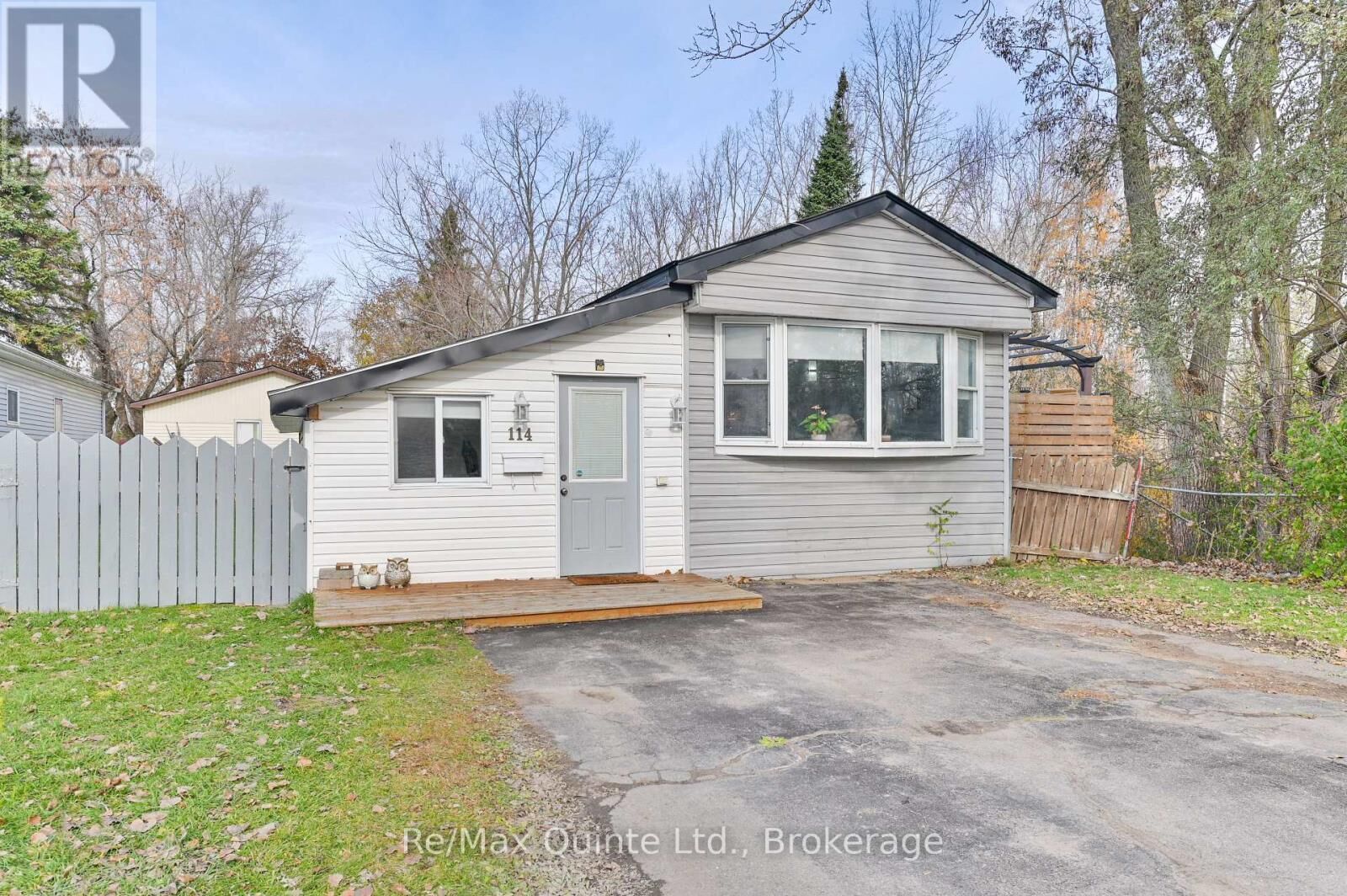 Property Photo:  529 Old Highway 2 114  ON K8V 5P5 