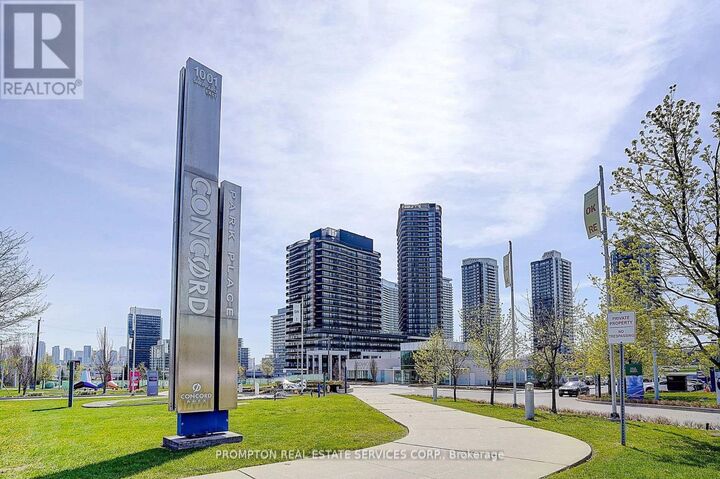 Property Photo:  68 Esther Shiner Boulevard 257  ON M2K 0J6 