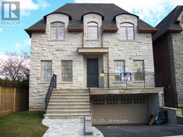 Property Photo:  33 Yoemans Road East  ON M3H 0A6 