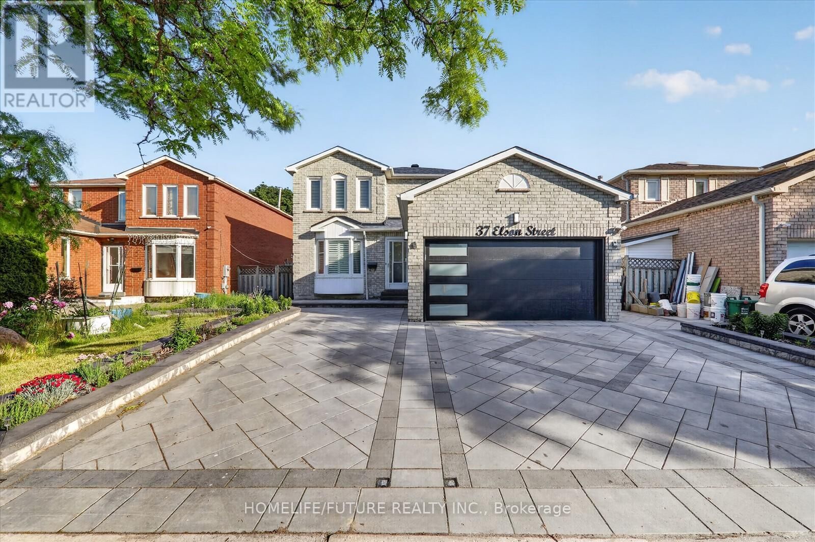 Property Photo: 37 Elson Street Bsmt ON L3S 2C6