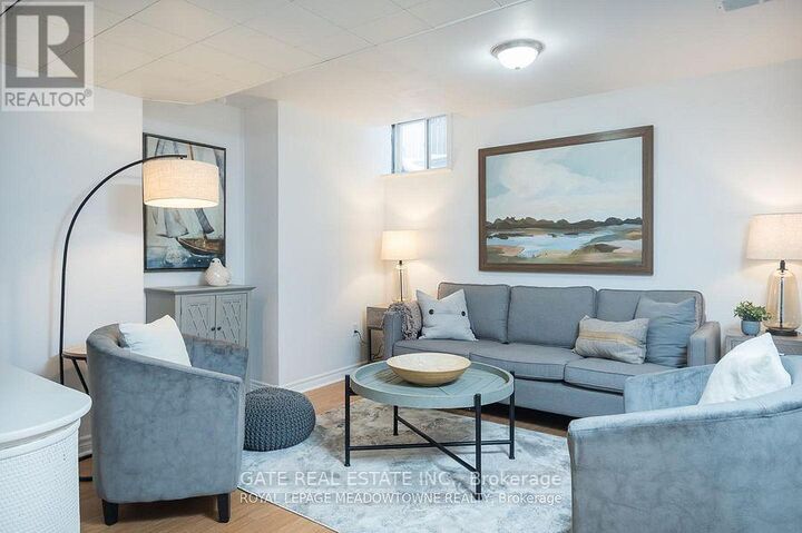 Property Photo:  1617 Gowling Terrace  ON L9T 5J6 