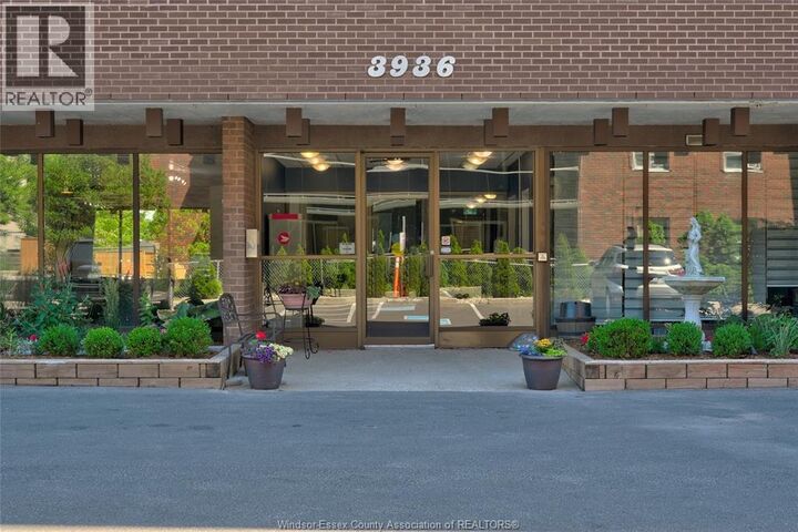 Property Photo: 3936 Wyandotte Street East 713 ON N8Y 4V1