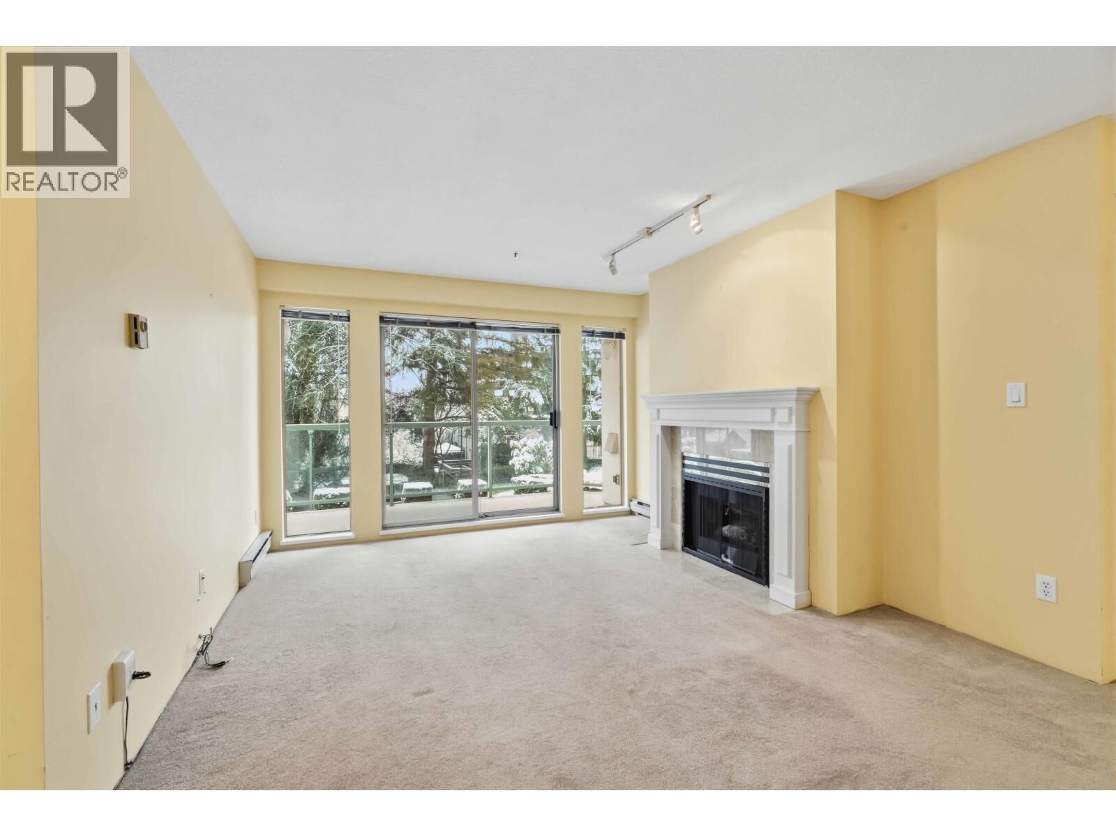 Property Photo: 1148 Westwood Street 202 BC V3B 7M5
