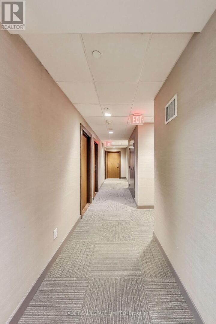 Property Photo: 8 Mercer Street 2502 ON M5V 0C4