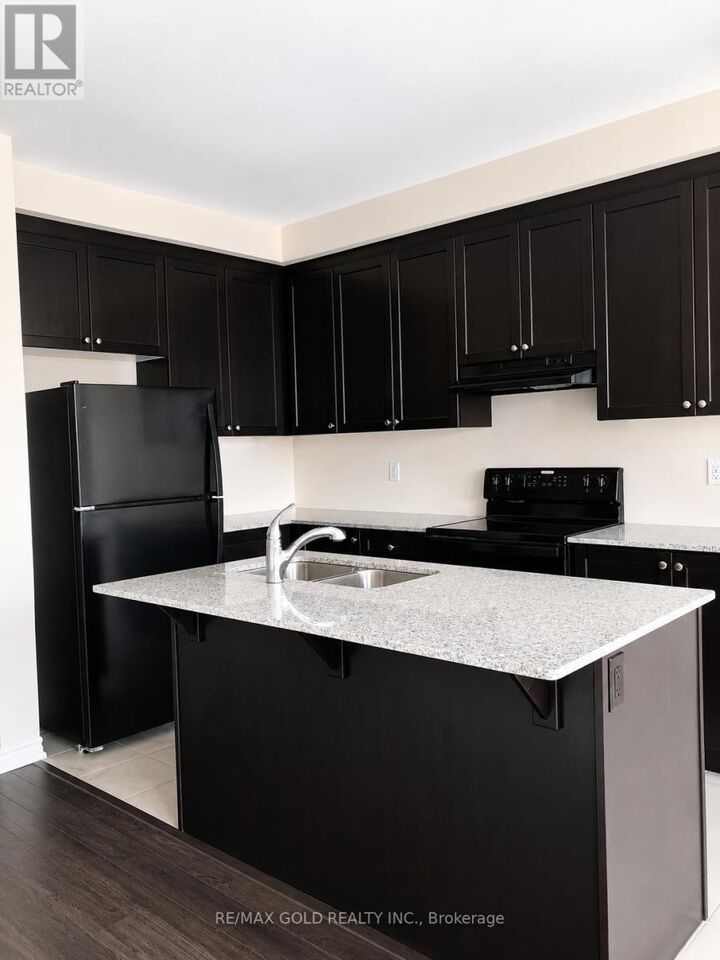 Property Photo:  12 Circus Crescent  ON L7A 5E3 