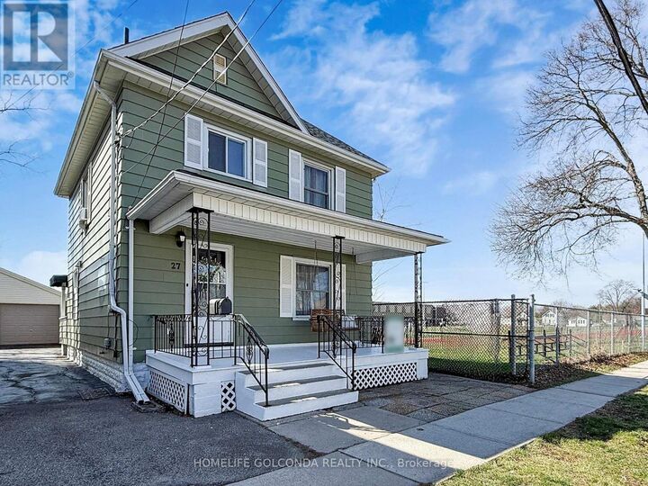 Property Photo:  27 Woodland Avenue  ON L2R 5A1 