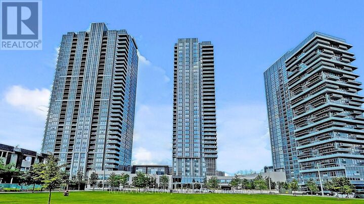 Property Photo:  255 Village Green Square 808  ON M1S 0L7 