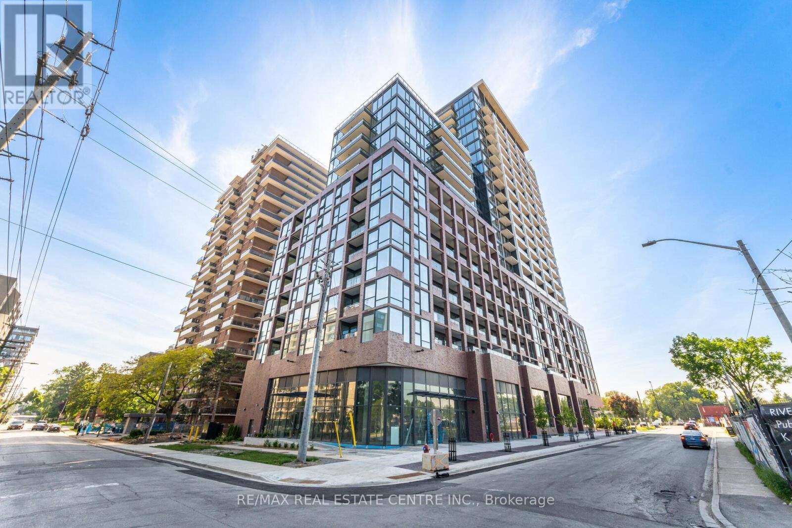Property Photo:  28 Ann Street 809  ON L5G 0E1 
