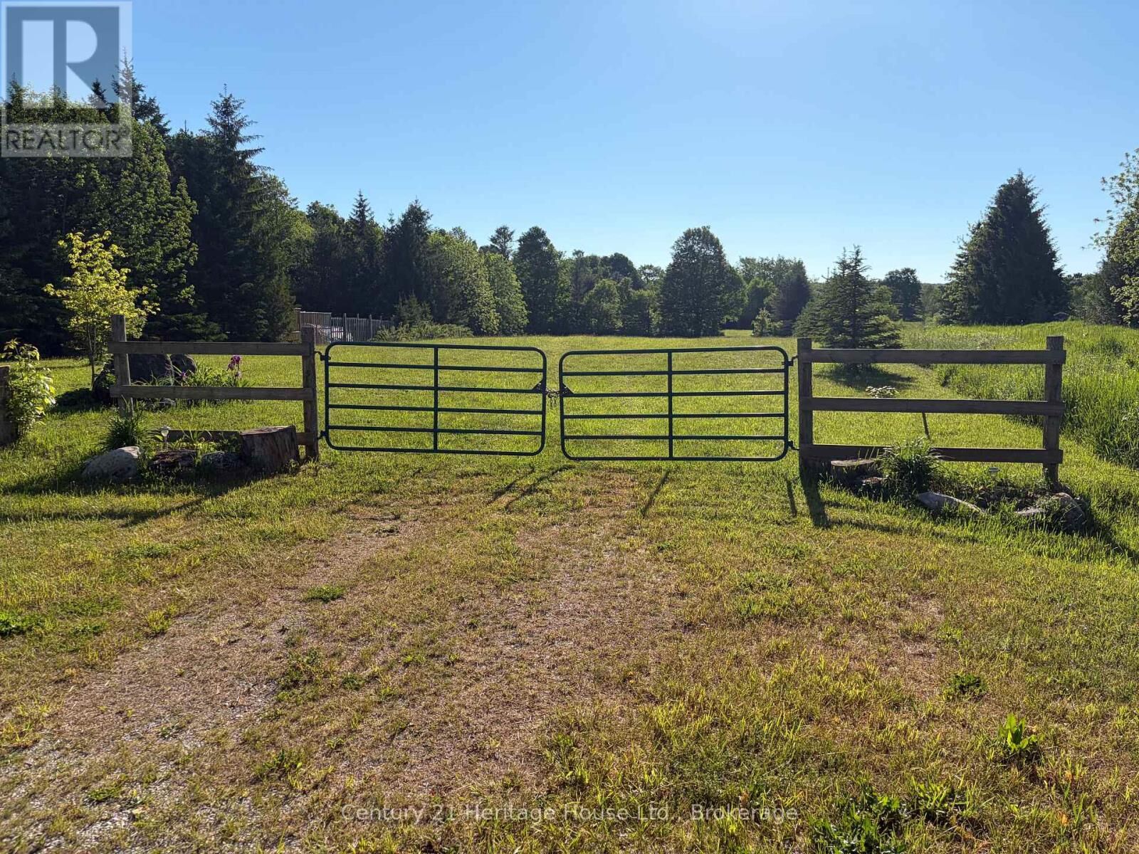 Property Photo: 395551 2 Corners ON N0H 2V0