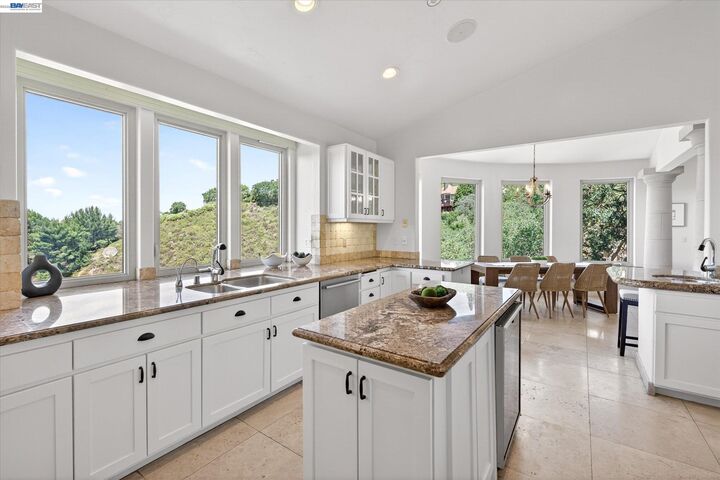 Property Photo: 2529 Biltmore Dr CA 94507