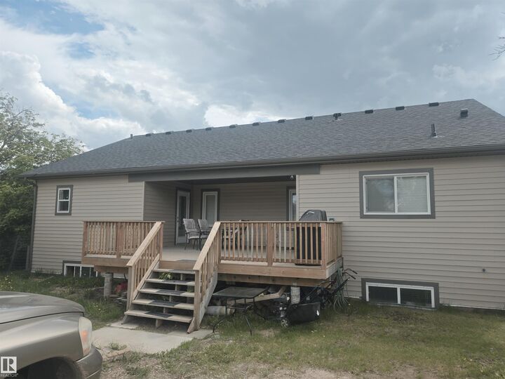 Property Photo: 4808 50 Avenue AB T0B 2R0