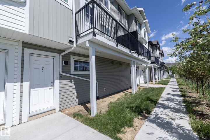 Property Photo: 2610 Maple Way NW AB T6T 2K1