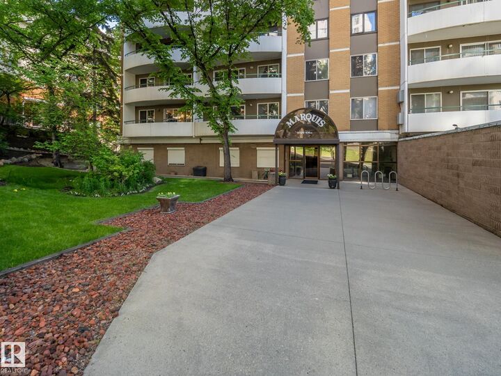 Property Photo: 9725 106 Street NW Ph4 AB T5K 1B5